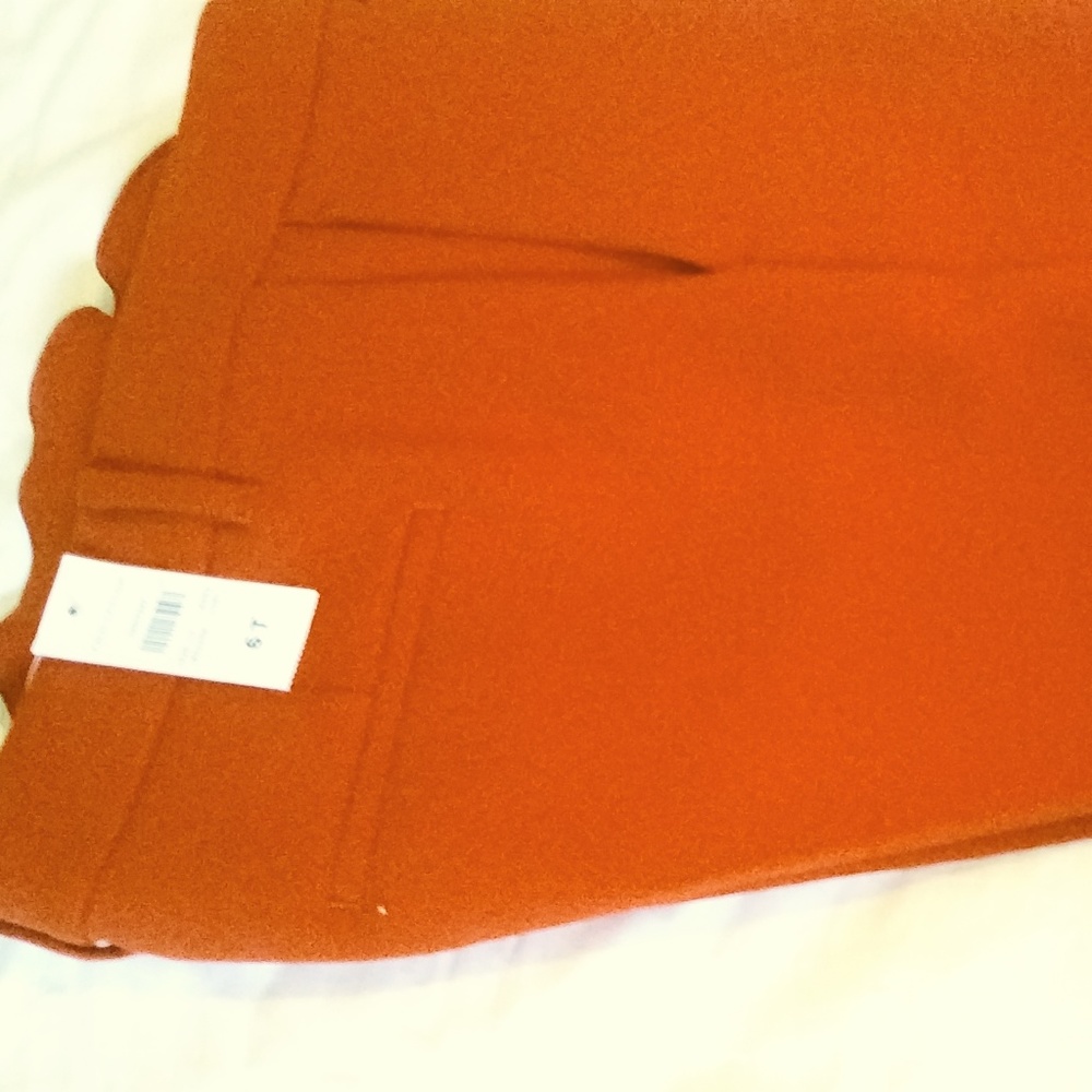 Ankle Pants with Ruffle/ New - Picture 4 of 4